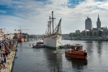 La « Duchesse Anne » en cale sèche : un moment historique pour Dunkerque